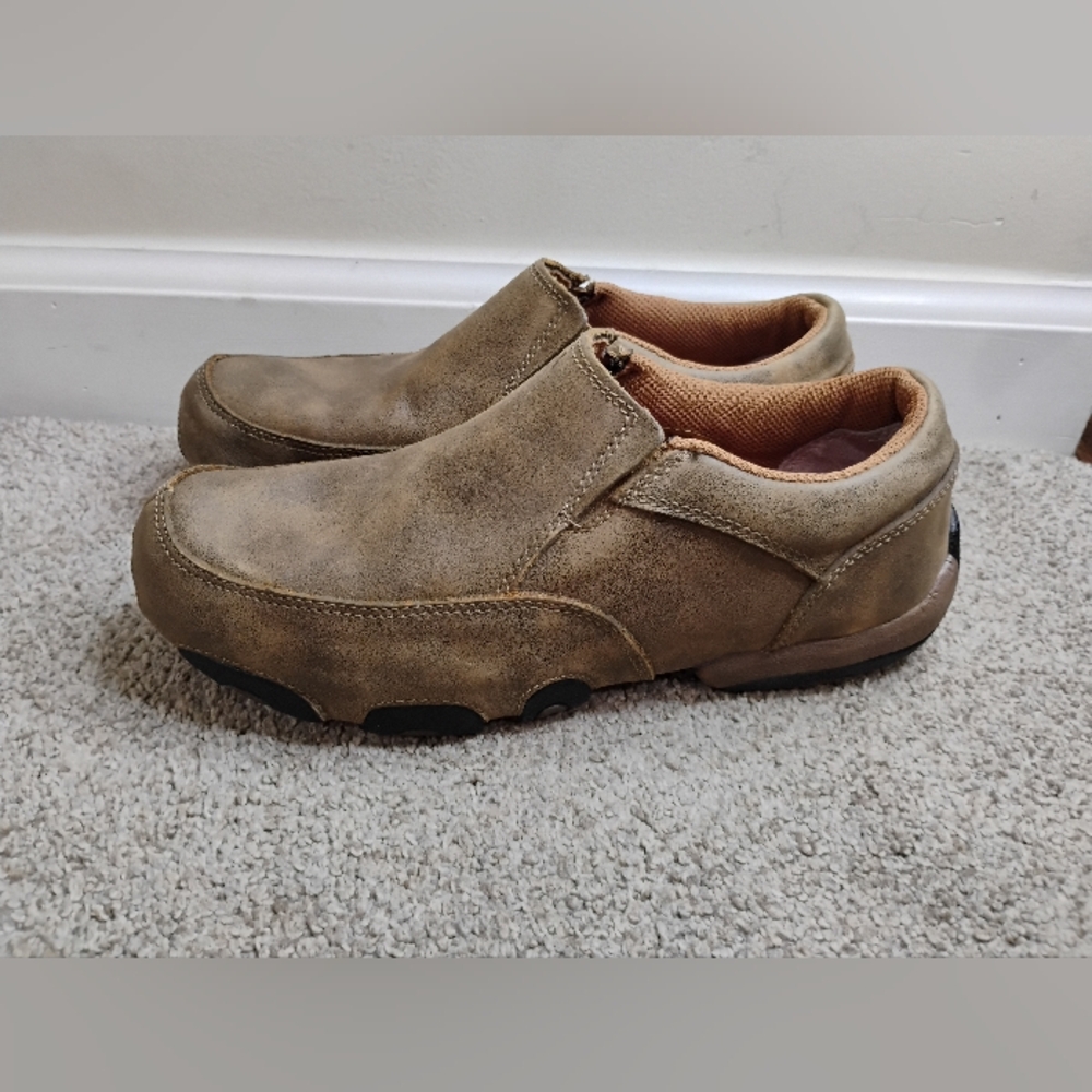 Women's Twisted Women Size 7M Tan Slip-On Shoes